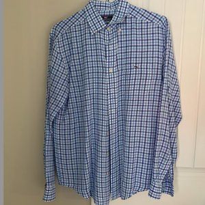 Vineyard Vines button down shirt